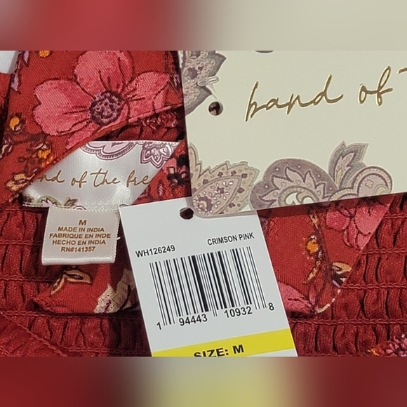 Band of The Free B.O.G. Joelle Crimson Pink Floral Smocked Crop Top Size… - Picture 2 of 13